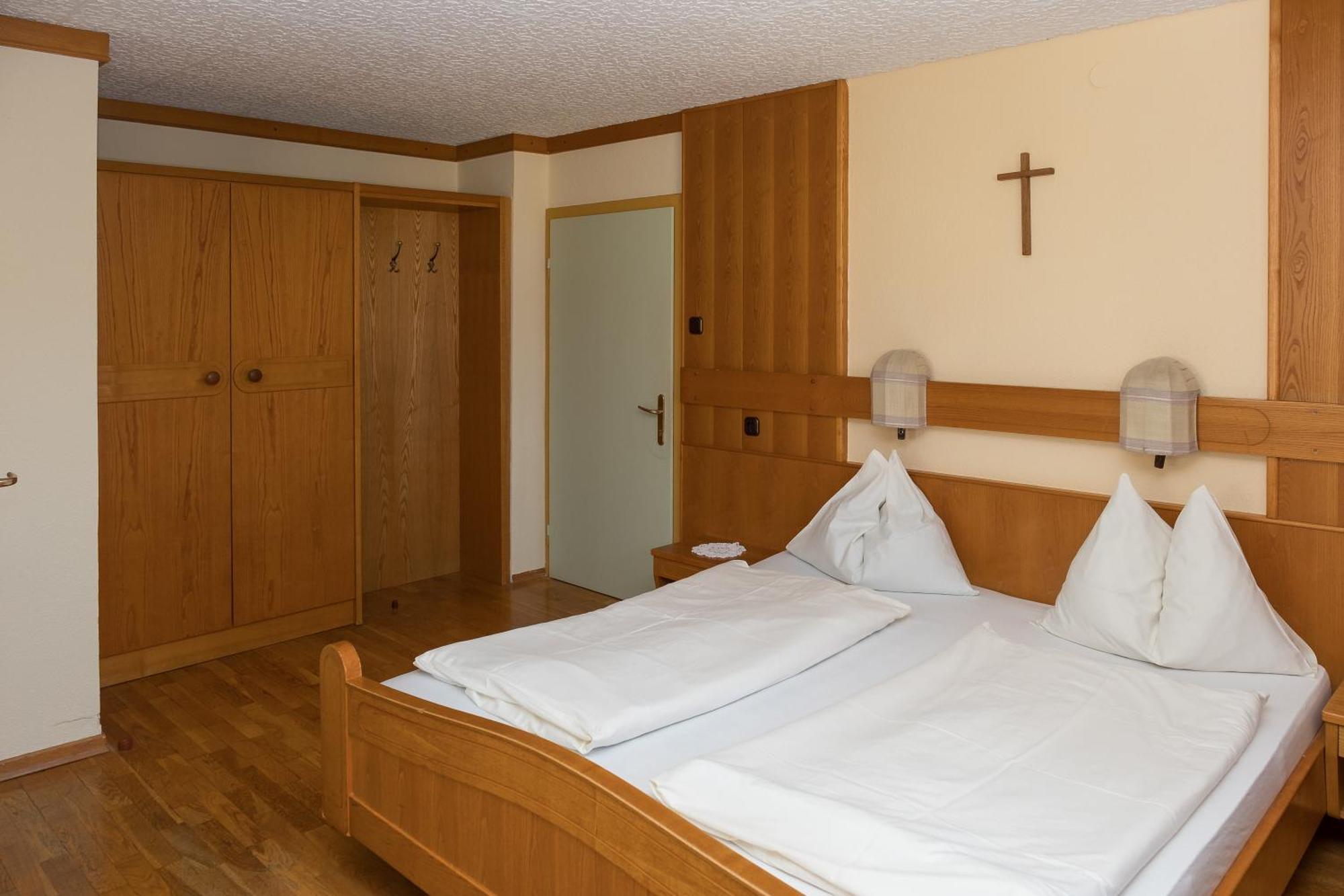 Strass im Attergau Rosslwirt-Rast B&B 외부 사진